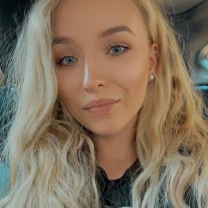 Meet your Posher, Molly